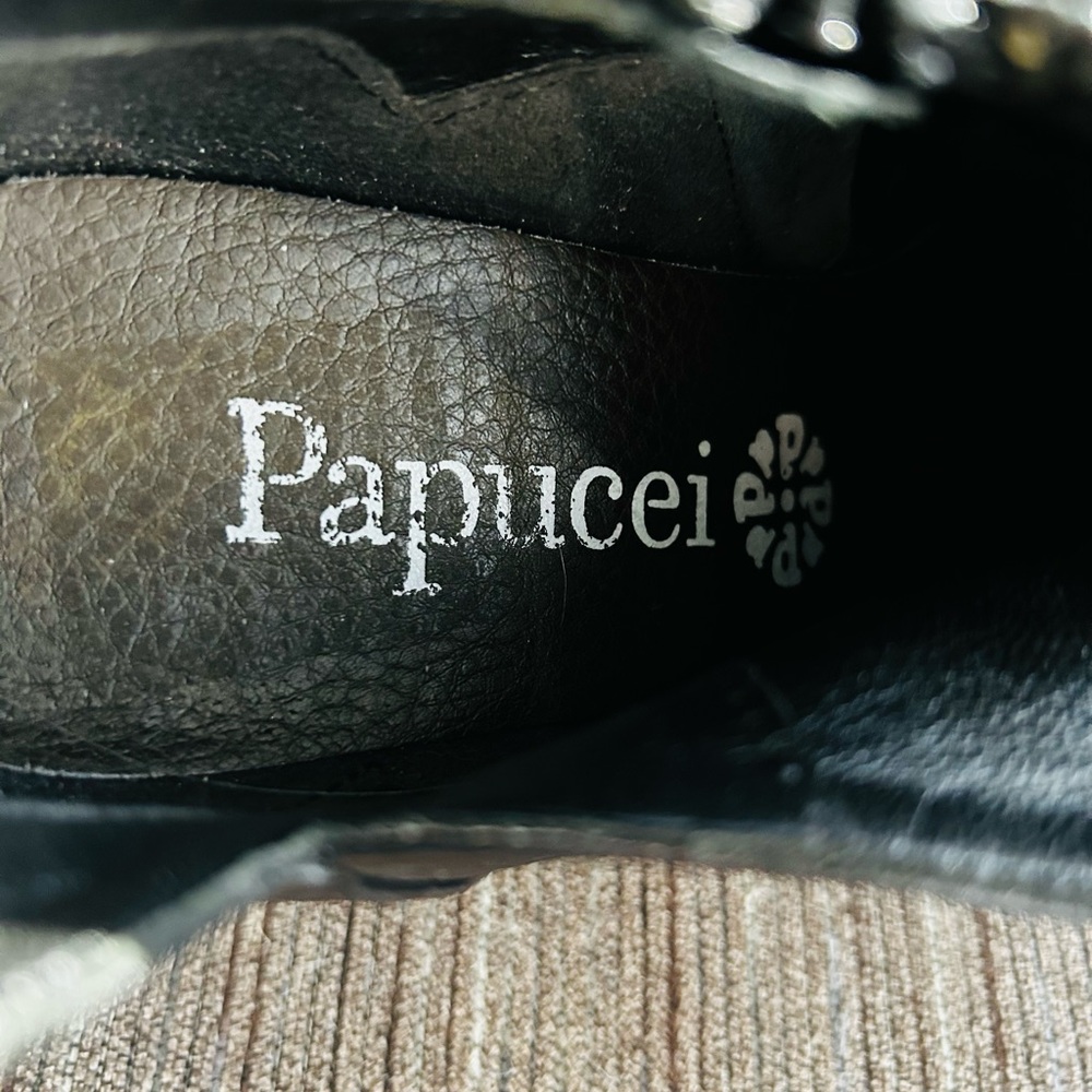Papucei Ladies Size 40 Distressed Leather Ankle Boot - Picture 3 of 10